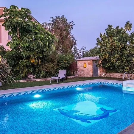 Villa Niko's Art In Chania